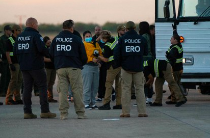 VENEZUELA RECIBE A NUEVO GRUPO DE DEPORTADOS POR ESTADOS UNIDOS