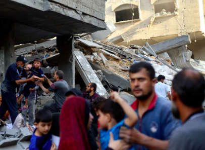 ATAQUE ISRAELÍ EN CAMPO DE REFUGIADOS AL-MUGHAZI DEJA 37 MUERTOS