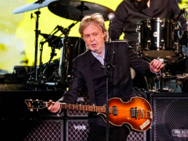 PAUL MCCARTNEY REVIVIÓ LA BEATLEMANÍA EN EL FORO SOL