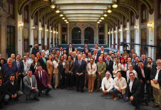 LÓPEZ OBRADOR SE REÚNE CON GOBERNADORES PARA COORDINAR CENSO DE PERSONAS DESAPARECIDAS