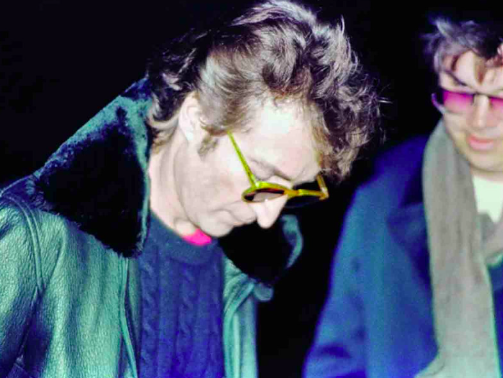 MARK DAVID CHAPMAN HACE INQUIETANTE REVELACIÓN A 43 AÑOS DEL ASESINATO DE JOHN LENNON