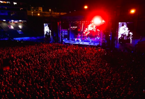 CONCIERTO DE “LOS FABULOSOS CADILLACS” EN MORELIA REÙNE A 50 MIL FANS Y RECAUDA MÁS DE 24 MIL LIBROS