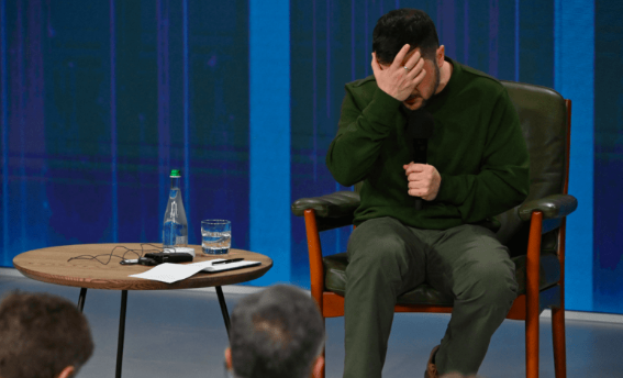 ZELENSKI DICE QUE SON 31 MIL MILITARES UCRANIANOS MUERTOS EN LA GUERRA CONTRA RUSIA, NO LOS 300 MIL QUE AFIRMA PUTIN