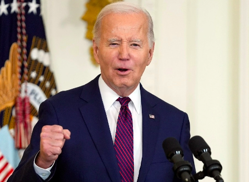 BIDEN BUSCA LA OFENSIVA EN LA BATALLA ELECTORAL SOBRE MIGRACIÓN CON POLÍTICAS ANTIINMIGRANTES DE TRUMP