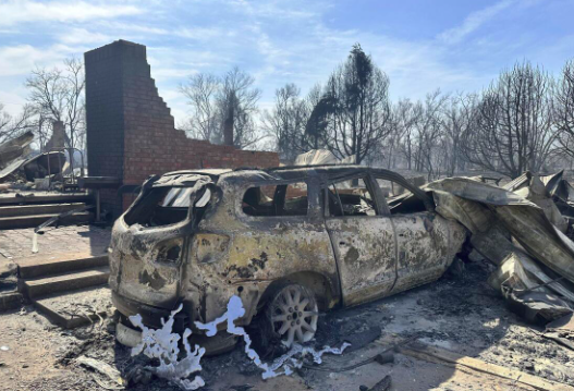 INCENDIOS FORESTALES AMENAZAN TEXAS; ES UNO DE LOS MÁS GRANDES DE SU HISTORIA