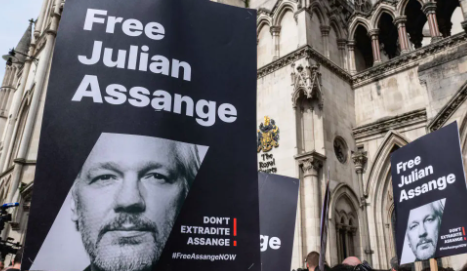 JULIAN ASSANGE SALE DE PRISIÓN TRAS ALCANZAR UN ACUERDO CON EU