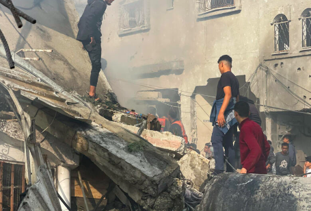 NUEVO ATAQUE ISRAELÍ DEJA DECENAS DE MUERTOS EN GAZA, PESE A NEGOCIACIONES