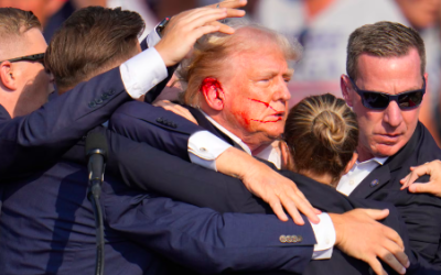 TRAS ATENTADO EN SU CONTRA, TRUMP ASISTE A CONVENCIÓN REPUBLICANA EN CALIDAD DE “HÉROE”