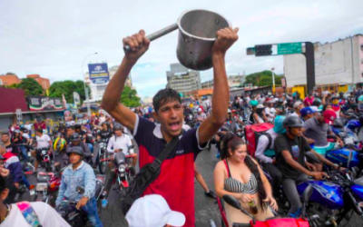 PROTESTAN EN VENEZUELA CONTRA RELECCIÓN DE NICOLÀS MADURO