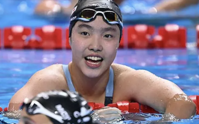 NADADORA CHINA DE 12 AÑOS SORPRENDIÓ; QUEDÒ A SEIS CENTÉSIMAS DE SUBIR AL PODIO