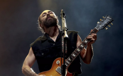 JAY DE LA CUEVA ENCUENTRA NUEVA INSPIRACIÓN GIRANDO CON MOLOTOV; PREPARAN GIRA POR EUROPA