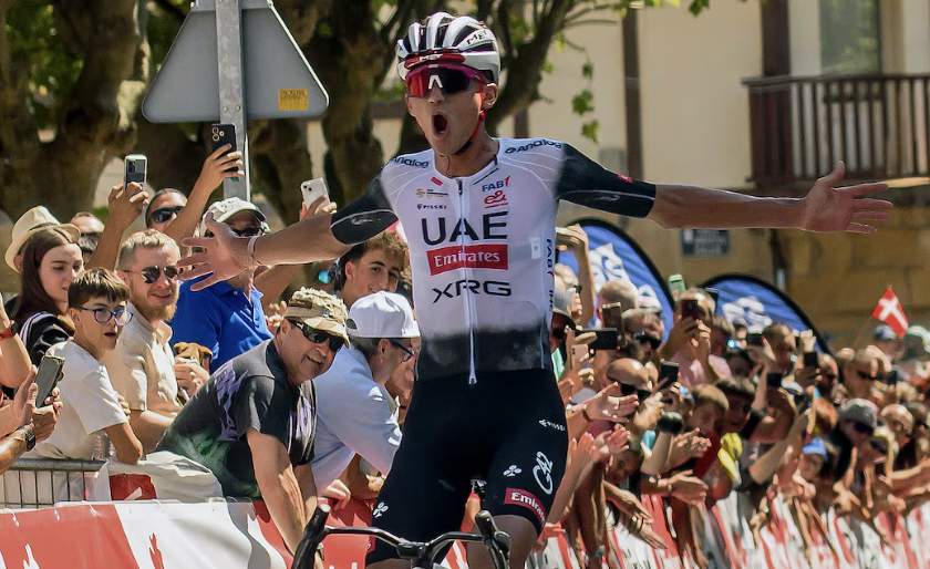 EL CICLISTA MEXICANO ISAAC DEL TORO SE REIVINDICA EN EL CIRCUITO DEL GETXO