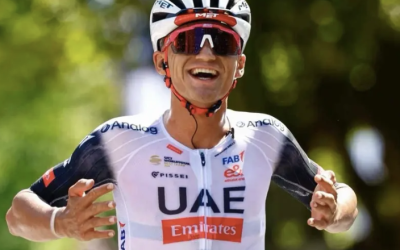 ISAAC DEL TORO YA ES SÉPTIMO DEL MUNDO: EL MEXICANO ESCALA EN EL RANKING UCI