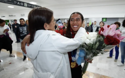 ENTRE VÍTORES, REGRESA SELECCIÓN MEXICANA BICAMPEONA DE FLAG FOOTBALL