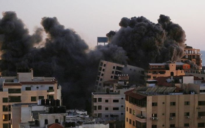 ISRAEL MANTIENE OFENSIVA DESTRUYENDO EDIFICIOS Y VIVIENDAS EN SUBURBIOS DE GAZA