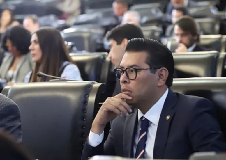 POR PRIMERA VEZ EN 96 AÑOS, EL PRI QUEDA FUERA DE LA ÉLITE DEL PODER EN EL SENADO