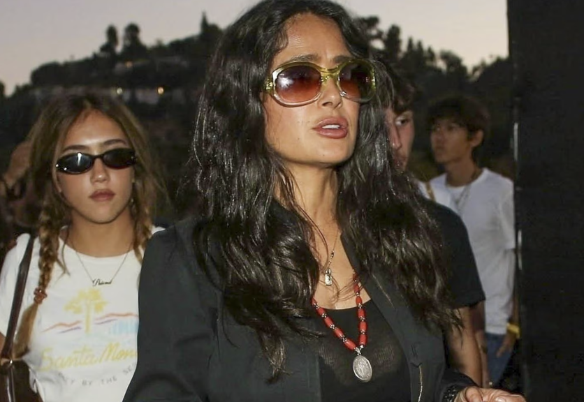 SALMA HAYEK MUESTRA EXPERIENCIA EN CONCIERTO DE OASIS JUNTO A SU HIJA VALENTINA