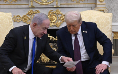 TRUMP ANUNCIA «PLAN DE PAZ» EN GAZA SIN CONSULTAR A HAMAS; NETANYAHU LO ACEPTA