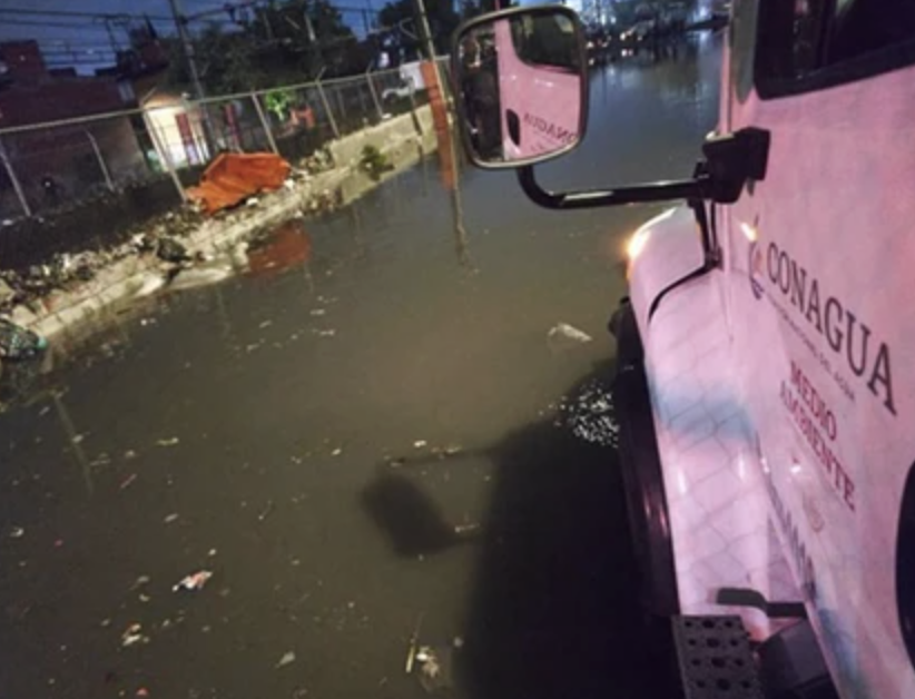 TROMBA EN CD. NEZA DEJÓ 22 MIL AFECTADOS; 15 COLONIAS ESTÀN BAJO AGUAS NEGRAS
