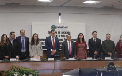 LA COMISIÓN DE HACIENDA DISCUTE PAQUETE ECONÒMICO CON MIEMBROS DEL SECTOR PRIVADO Y SOCIAL