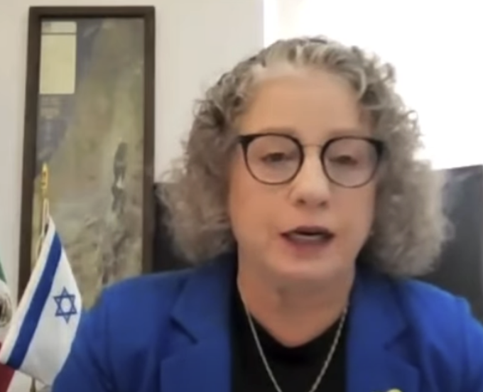 EMBAJADORA DE ISRAEL EN MÉXICO MINIMIZA CANTIDAD DE VÍCTIMAS EN GAZA Y NIEGA GENOCIDIO