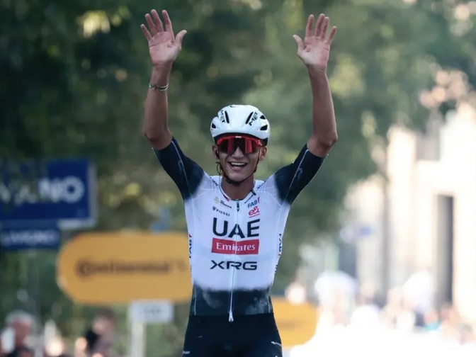 ISAAC DEL TORO LOGRA SU VICTORIA 15 DE TEMPORADA AL GANAR EN EL GRAN PIAMONTE