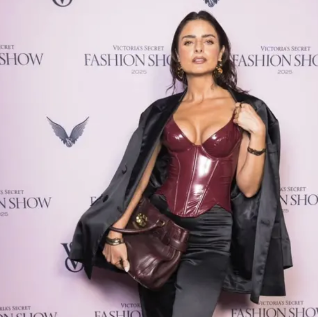 AISLINN DERBEZ, LA ÚNICA MEXICANA INVITADA EN EL VICTORIA’S SECRET FASHION SHOW 2025