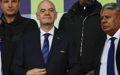 EN SU VISITA A LA PAZ, PRESIDENTE DE FIFA PROMETE QUE BOLIVIA SERÀ SEDE DE UN MUNDIAL