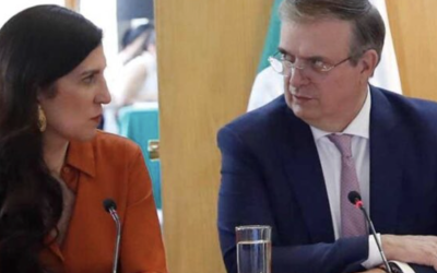 SOLICITA KENIA LÓPEZ RABADÁN COMISIÓN PLURAL EN EL CUARTO DE AL LADO PARA REVISIÓN DEL T-MEC