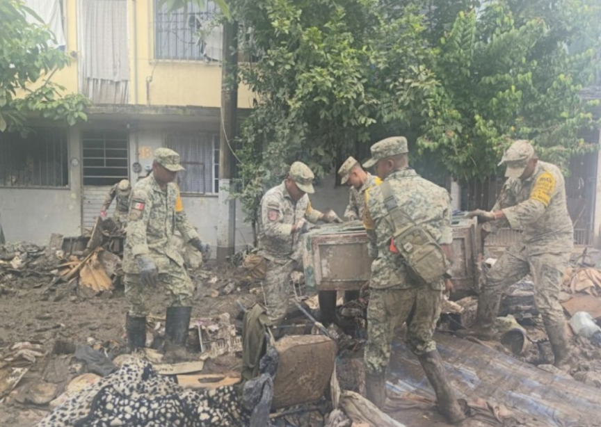 SEDENA DESPLIEGA MAS DE 8 MIL ELEMENTOS EN APOYO DE AFECTADOS POR LLUVIAS EN 5 ESTADOS