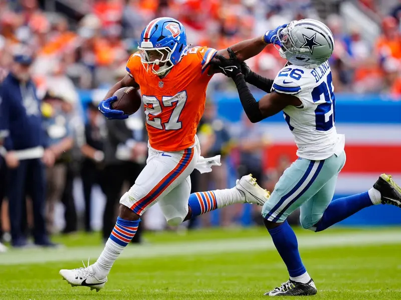 BRONCOS VENCE 44-24 A COWBOYS Y SUMA SU QUINTA VICTORIA CONSECUTIVA EN LA NFL