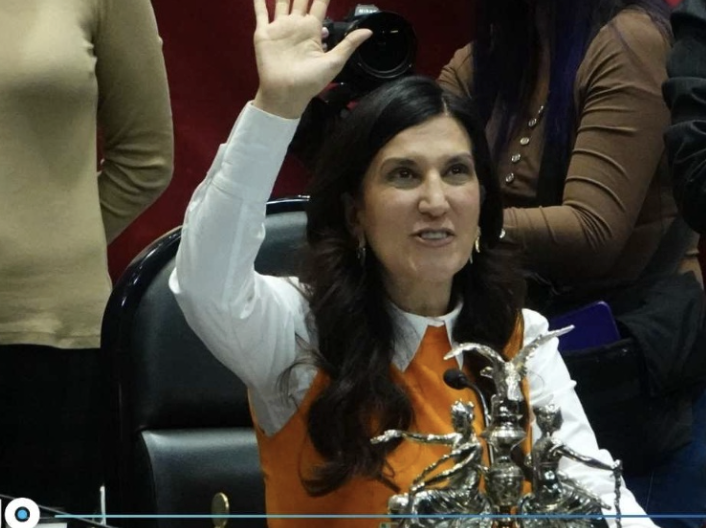 KENIA LÒPEZ RABADÀN EXIGE FRENAR QUEJA CONTRA CONSEJEROS DEL INE POR REVOCACIÓN DE MANDATO