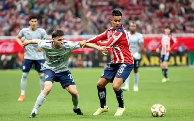 Guadalajara y Cruz Azul empatan sin goles en la ida de cuartos de final de la Liga Mx