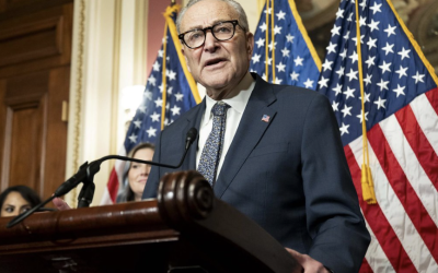 TRUMP LLEVA A EU A UNA GUERRA CONTRA VENEZUELA SIN AVAL DEL CONGRESO: CHUCK SCHUMER