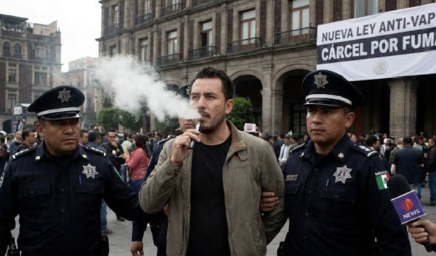 APRUEBAN LEY QUE PROHÍBE VENTA DE VAPEADORES Y CIGARROS ELECTRÓNICOS; HABRÁ CÁRCEL DE 8 AÑOS