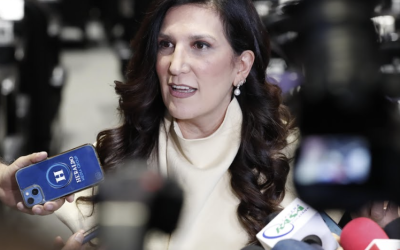 RECIBE KANIA LÒPEZ RABADÀN PRIMERA INICIATIVA CIUDADANA EN MATERIA ELECTORAL