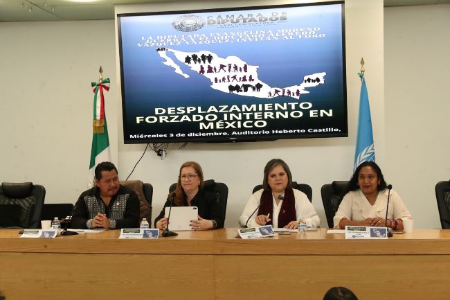 COLECTIVOS DE VÍCTIMAS EXIGEN A DIPUTADOS CONSOLIDAR UNA LEY DE DESPLAZAMIENTO FORZADO