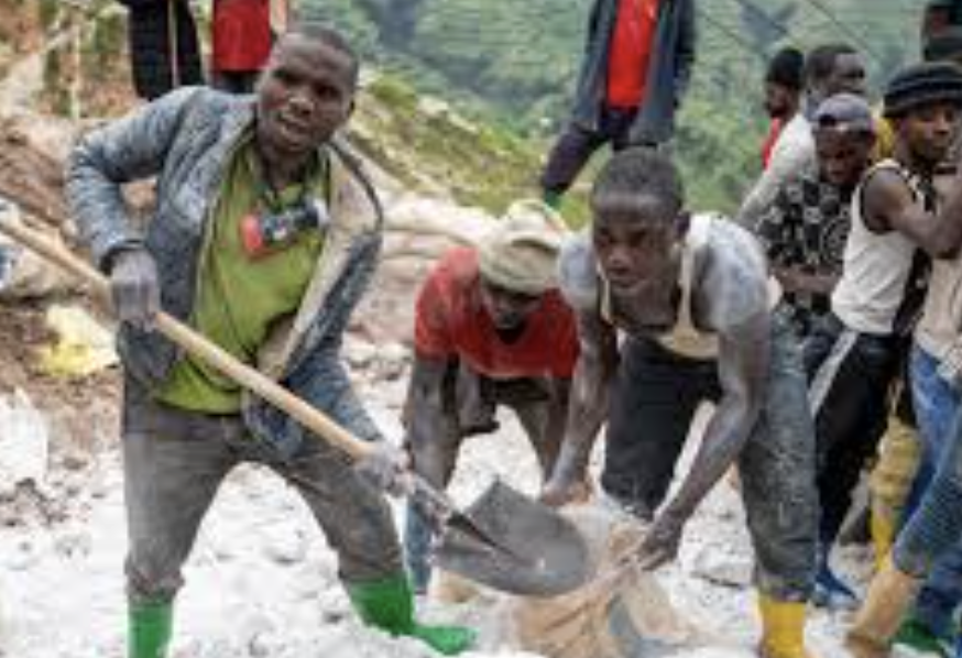 AUMENTA A 227 MUERTOS POR DERRUMBE EN MINA CONTROLADA POR EL M23 EN EL CONGO