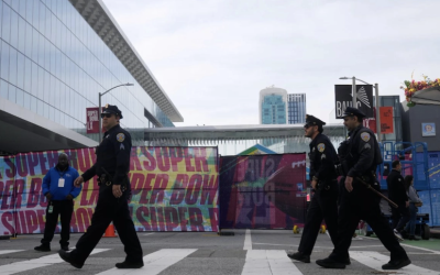 EXIGEN A LA NFL PROTEGER A FANÁTICOS Y MANTENER AL ICE LEJOS DEL SUPERTAZÓN