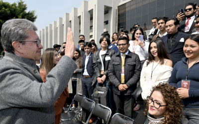 LOS NUEVOS LÍDERES DEBEN PREPARARSE PARA ENFRENTAR A GOBIERNOS EXTRANJEROS HOSTILES: MONREAL