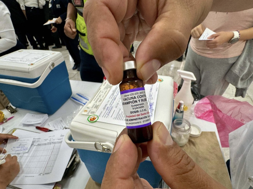 SE PRIORIZA LA VACUNACIÓN CONTRA EL SARAMPIÓN EN MENORES HASTA DE 12 AÑOS: SHEINBAUM