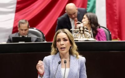 Impulsa reforma para garantizar acompañamiento en parto y cesárea