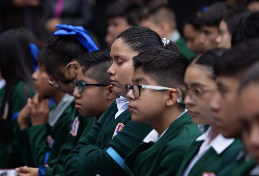 APLICA GOBIERNO PROGRAMA DE SALUD MENTAL EN ESCUELAS SECUNDARIAS PÚBLICAS: SHEINBAUM