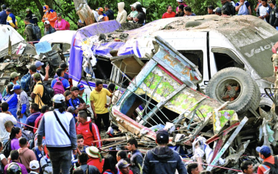 ATENTADOS CON BOMBAS DEJAN 14 MUERTOS Y 38 HERIDOS EN UN POBLADO DE COLOMBIA