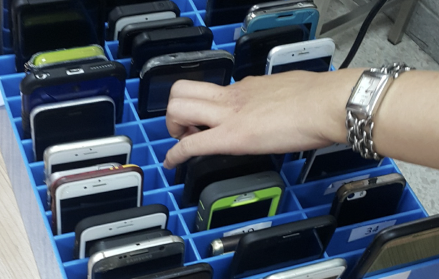BUSCAN DIPUTADOS MODERAR USO DE CELULARES EN PLANTELES DE EDUCACIÓN BÁSICA Y MEDIA SUPERIOR