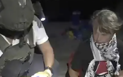ISRAEL EXPULSÓ A TODOS LOS ACTIVISTAS SECUESTRADOS DE LA FLOTILLA TRAS VIDEO DE MALTRATO