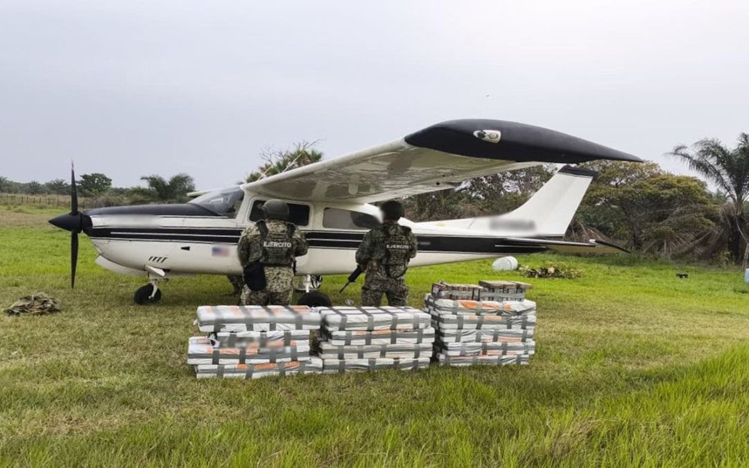 GABINETE DE SEGURIDAD LE PEGÒ AL NARCOTRÀFICO; DECOMISA AVIONETA CON 636 KILOS DE COCAÍNA