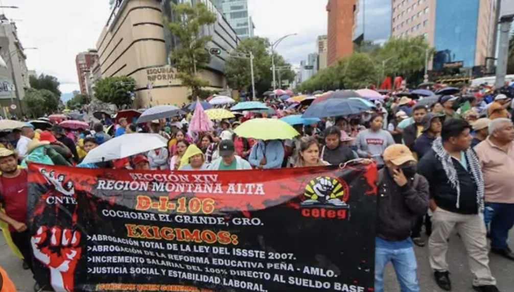 CNTE RECHAZA PROPUESTAS DE LA SEGOB Y SEP; MANTENDRÀN HASTA QUE SE ATIENDAN SUS DEMANDAS