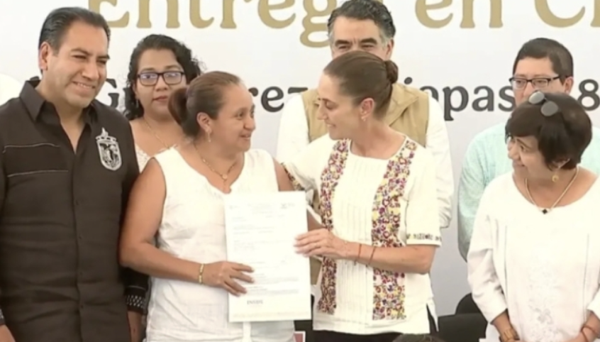 CLAUDIA SHEINBAUM ENTREGA VIVIENDAS Y FINIQUITOS DE CRÉDITOS IMPAGABLES EN CHIAPAS