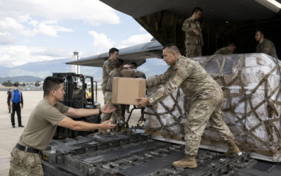 EJÉRCITO DE EU LLEGA A VENEZUELA TRAS TERREMOTOS; REABRE AEROPUERTO Y PUERTO